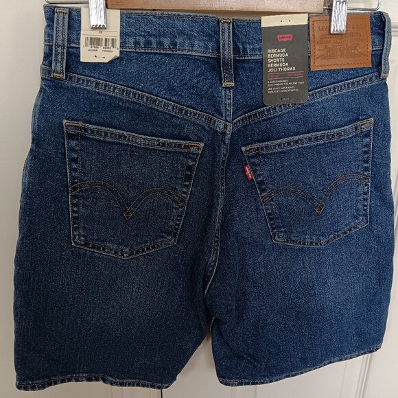Levi's dark wash bermuda shorts BNWT - Picture 1 of 6